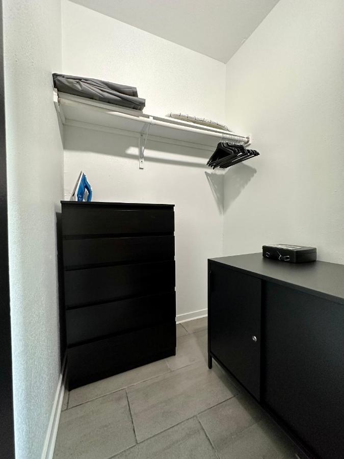 Mckinley Sunrise - Pet Friendly Apartment Milwaukee